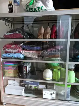 Etalase lok Cikarang