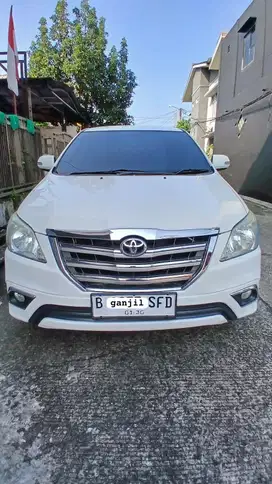 Kijang Innova New V AT 2015 Bensin