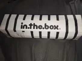 Bantal IN THE BOX