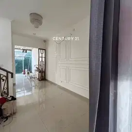 Rumah  Semi Furnish Dekat Aeon Mall Di Cluster La Seine Cakung