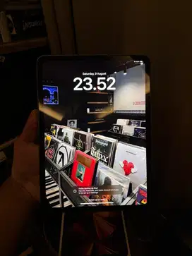 ipad pro gen 3 M1 256gb wifi + celluler ibox