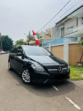 CASH MURAH MERCEDES B200 SPORT ANTIK AMG SUPER LOW KM AN PRIBADI ANTIK