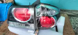 LAMPU BELAKANG MOBIL FORTUNER 2015