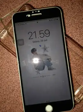 iPhone 7 plus(gold)