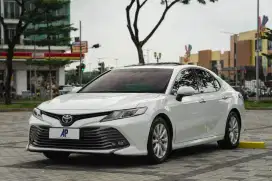 Toyota Camry V AT 2020 Good Condition