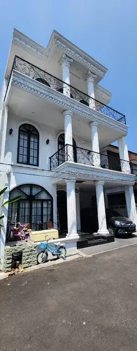 Rumah Lux Mewah Di Antapani Bandung Dengan kolam Renang
