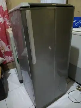 KULKAS MERK SANYO NORMAL SIAP PAKAI
