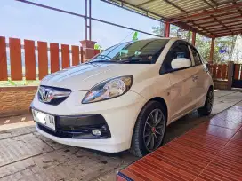 Brio E ISTIMEWA km67rb MILIK PRIBADI TANPA PERANTARA kilometer rendah