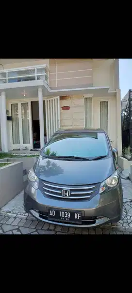 Mobil freed pemakaian pribadi