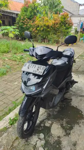 Xeon GT 2014  Hitam