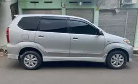 Toyota Avanza 2010 Bensin