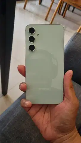 Samsung S23FE Green