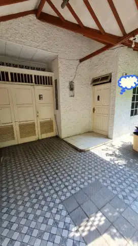 Rumah Lama dkt Tol Stasiun Cipulir Permai Jakarta Selatan