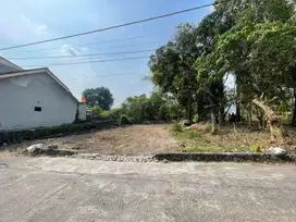 Tanah SHM 100 Meter Pasar Rejodani