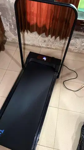Treadmill Twen RP7H garansi 5 taun