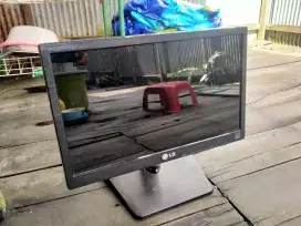 Monitor LG 16 inch