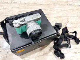 Fujifilm X-A20 with 15-45mm lens