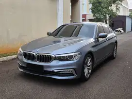 [Kondisi Terbaik!!] BMW 520d G30 Luxury Solar NIK 2017!! Gray on black