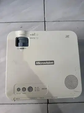Proyektor microvision ms330
