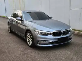 [Garansi 1th!!] BMW 520d G30 Diesel Luxury NIK 2017! Gray on black!