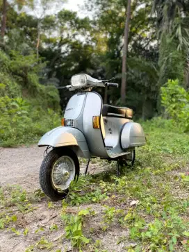 Vespa Exclusive th 1985