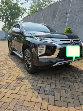 Pajero dakkar 2022 Low Km hitam khusus pemakai sultan