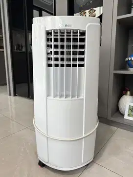GREE PORTABLE AC 1 PK (GPC-09P1)