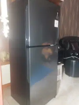 Kulkas Aqua 2 pintu