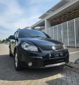 Suzuki SX4 X-Over 2012 Manual Km. 85.000 Originial Luar Dalam Terawat