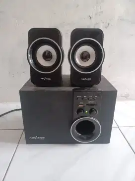 Speaker aktif Advance M180
