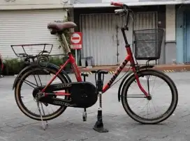 Sepeda Keranjang