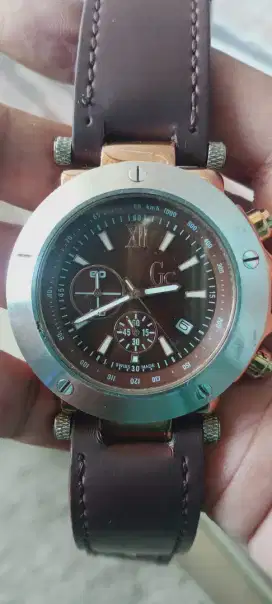 Jam tangan pria GC Made in Swiss