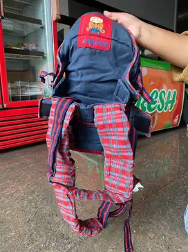 GENDONGAN BAYI SNOBBY HIPSEAT