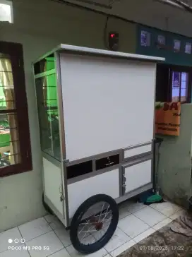 Gerobak gorengan