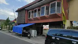 Dijual Rumah Induk + Kost 2LT