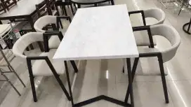 Meja makan harper