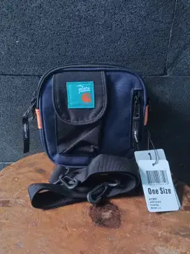 Slingbag Carhartt × Pata Baru