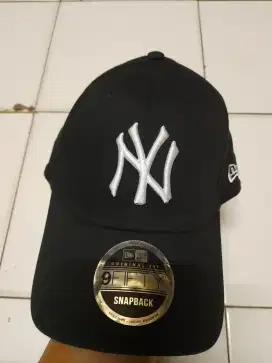 NY hat by NEW ERA