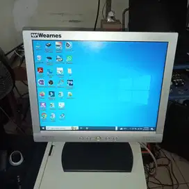 LCD Monitor Wearnes 15 Inch