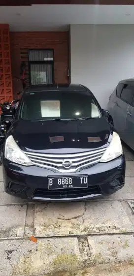Grand Livina 2014 A/T Hitam