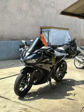 Yamaha R25 2014 (Istimewa)