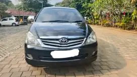 DIJUAL INNOVA TYPE G 2.0 MATIC 2006 HITAM