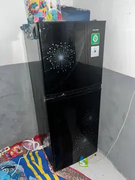 Kulkas sharp 2pintu