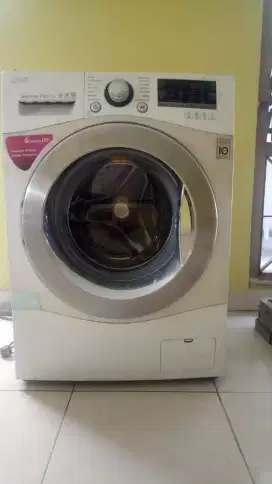Mesin cuci bekas front loading LG