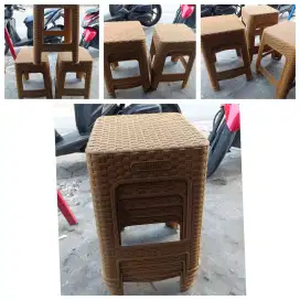 Kursi Plastik Tabitha Motif Rotan – Kokoh, Ringan & Tahan Lama!
