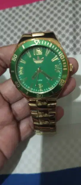 Jam tangan Adidas emas gold