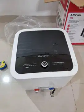 Dijual Cepat Pemanas Air (Water Heater) Ariston Andris2 (AN2) LUX 15L