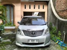 Alphard butuh uang 2009