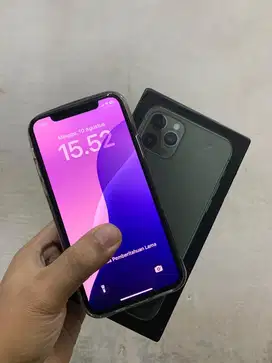 Iphone 11 pro midnight green