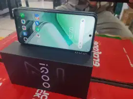 IQ00 Z9X 5G Ram 8/128 gb 2bln pke no minus mulus lengkap